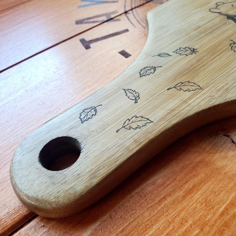 Disney💫 New-Hand Made, Winnie the Pooh🐻🐷 Bamboo Artisan Cutting/Serving Board - Picture 8 of 8